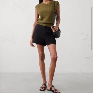 NWT Banana Republic size 4 women’s black dress shorts linen blend